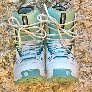 Burton Snowboard Boots Women 7